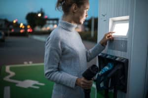 voiture électrique, borne, charge, tarification, UFC-Que Choisir, enquête, électromobilité