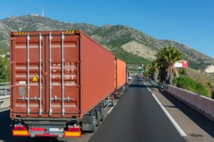 mega-camions-transport-routes-france-securite