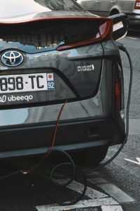 Les voitures hybrides sont-elles plus fragiles ? Photo de Vlad B sur Unsplash