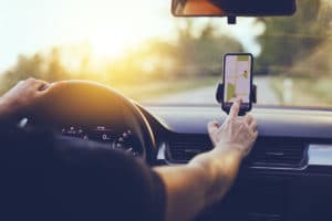 application, GPS, automobile, rapidité, trajet, proposition, écologie, empreinte carbone, Waze, Google Maps, Apple Plans