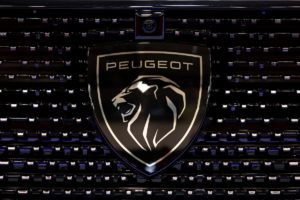 volant, peugeot, innovation, constructeur automobile, volant rectangulaire, automobile, Vivatech, 2026, voiture