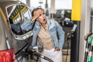 station-service, autoroute, prix du carburant, prix à la pompe, hausse, tarif,