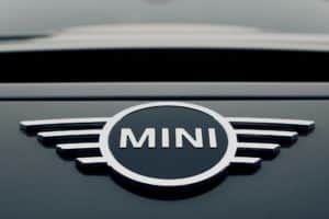 Mini a dévoilé sa nouvelle Mini Cooper SE, 100% électrique. Unsplash