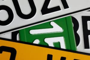 ,usurpation, plaque d'immatriculation, doublette, proposition de loi, député, Modem, 40 millions d'automobiliste, carte grise, pièce d'identité, sanction, amende, permis de conduire, automobile, achat