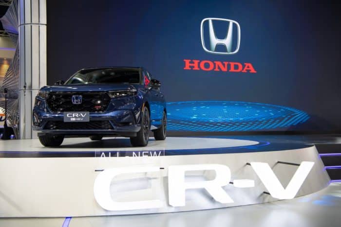 Honda CR-V à hydrogène : une autonomie de 620 km pour une mobilité verte"