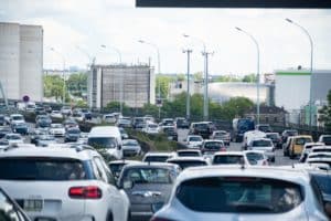 bouchons-routes-chasse-croise-vacances-1000-km