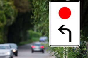 Panneau Routier Point Rouge Europe Signification Essentielle Conducteurs