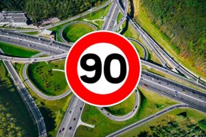 Autoroutes Limitees 90 Kmh Attention Fake News Michel Barnier