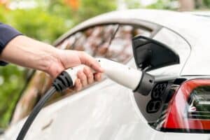 voitures-electriques-vente-europe-hybride