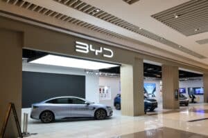 Batteries des voitures électriques : l'Italie lance une enquête sur quatre constructeurs