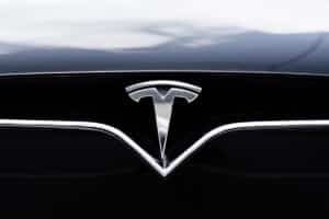 Tesla en difficulté : une chute marquée des ventes en France