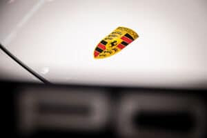 Porsche lance un projet pilote pour recycler les batteries des EV