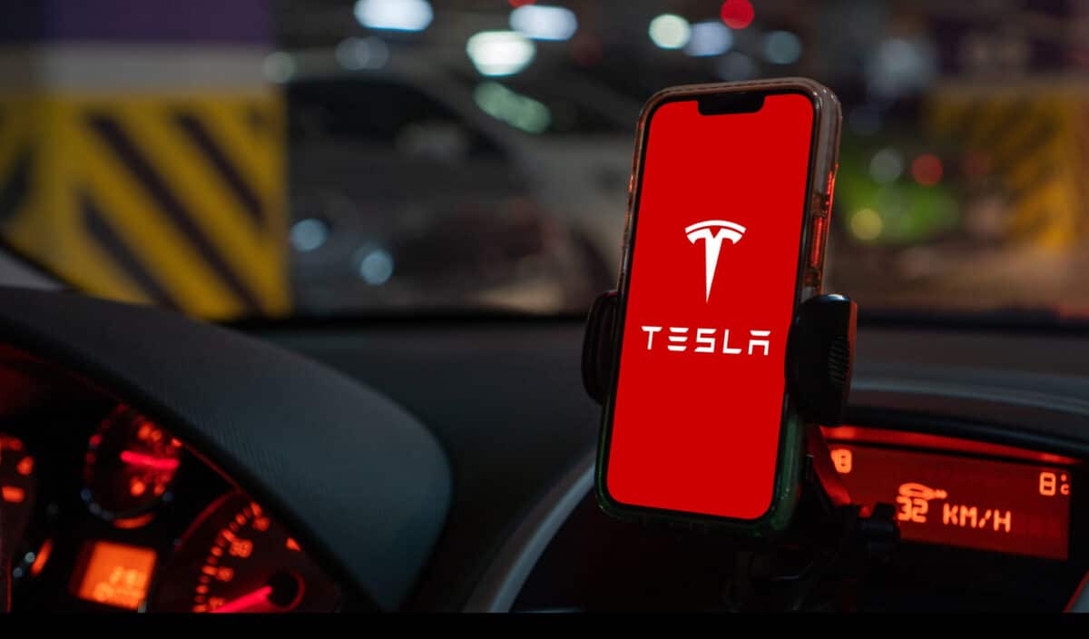 Tesla en chute libre : les Français tournent le dos à la marque d’Elon Musk