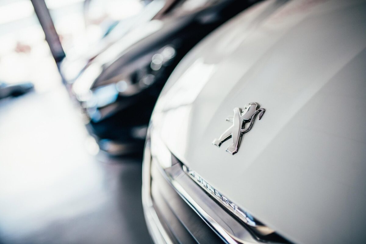 Peugeot souhaite diversifier ses activités et s'éloigner de l'automobile. Pixabay