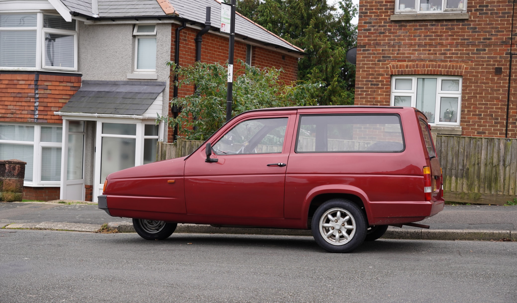 Reliant Robin