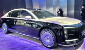 12 minutes pour se recharger : la voiture électrique qui fait trembler Tesla