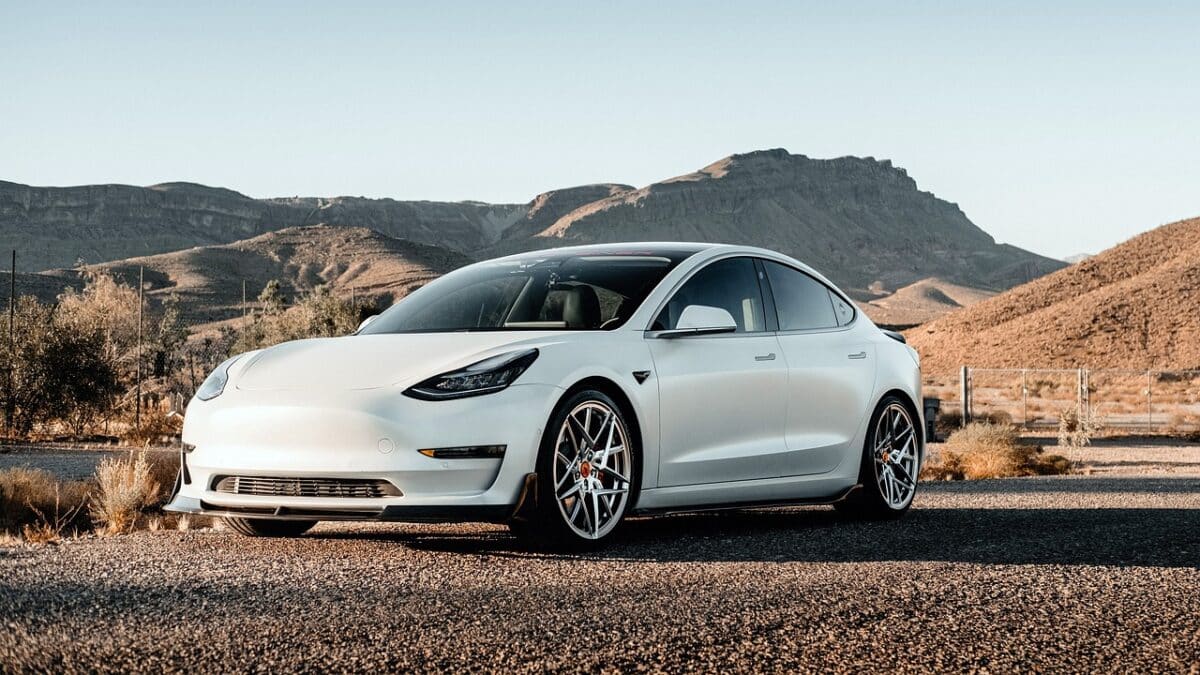 En France, plusieurs clients de Tesla lancent une procédure judiciaire inédite pour résilier leur contrat de leasing. Pixabay