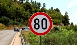 Vitesse limitée pour lutter contre la canicule et la pollution : combien de temps cela va durer ?