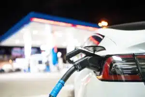 Marché automobile français : pourquoi les ventes s'effondrent-elles ?