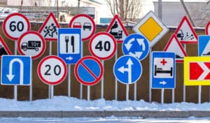 Attention : 3 nouveaux panneaux de signalisation arrivent sur nos routes