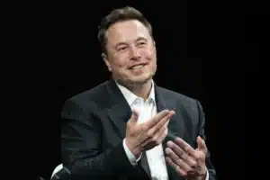 Mensonges, manipulations… Et si Elon Musk avait tout orchestré ?