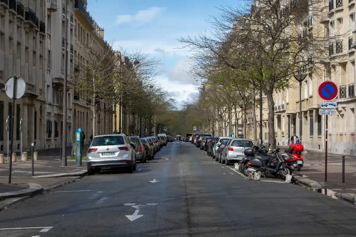 Mauvaise surprise à Paris : garer sa voiture peut coûter 275 € prélevés sans prévenir