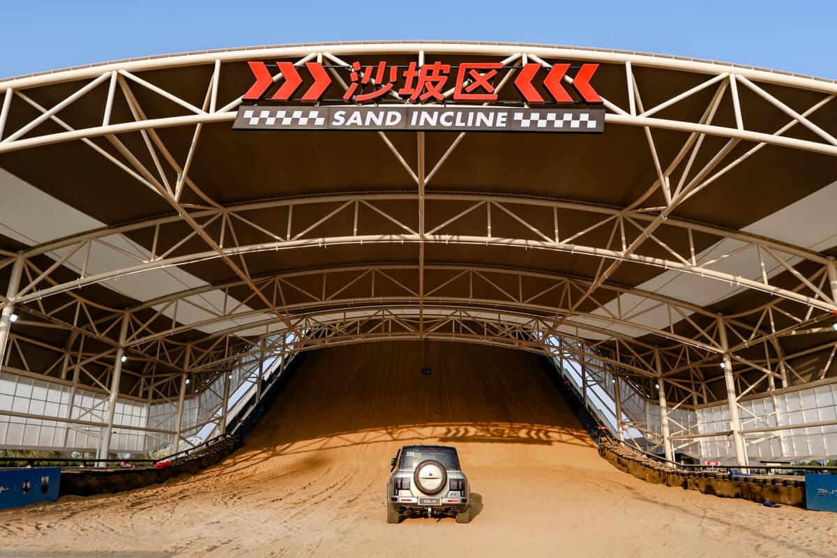 Byd 2 Sand Incline