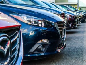 Les ventes de voitures ont légèrement augmenté en août en France. Unsplash