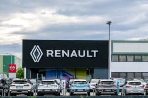 renault-changements-direction-francois-provost