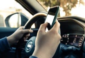 Téléphone au volant : les Landes instaurent la suspension immédiate du permis