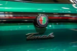 Alfa Romeo Tonale restylé : un SUV hybride plus affûté