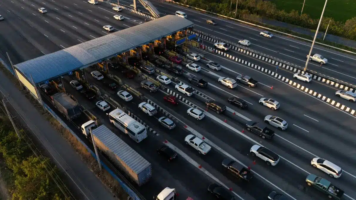 La technique secrète pour passer les barrières de télépéage sans ticket — découvrez-la vite