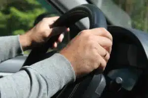 Permis de conduire : une visite médicale bientôt obligatoire, mais à partir de quel âge ?
