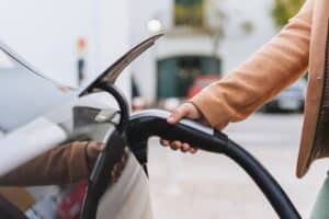 Record historique pour les ventes de voitures électriques en France