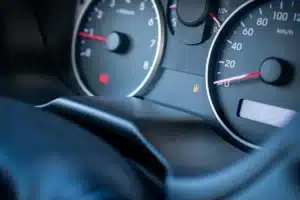 Ces deux endroits où vous pouvez rouler à 300 km/h sans risquer une amende