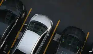 D’ici 2026, vos places de parking vont disparaître : la décision qui met les automobilistes en colère