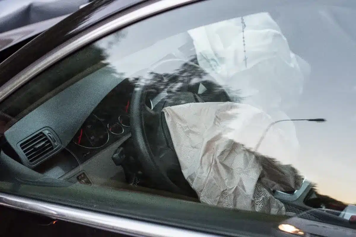 Airbags mortels : l’affaire Takata rebondit avec de nouveaux modèles visés par la justice