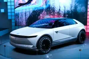 000 km sans recharger en 2026 : la révolution inattendue des batteries solides enfin là !