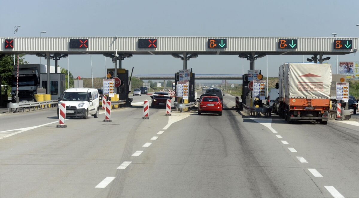 Autoroute La Hausse Du Peage Alourdit Encore Le Budget