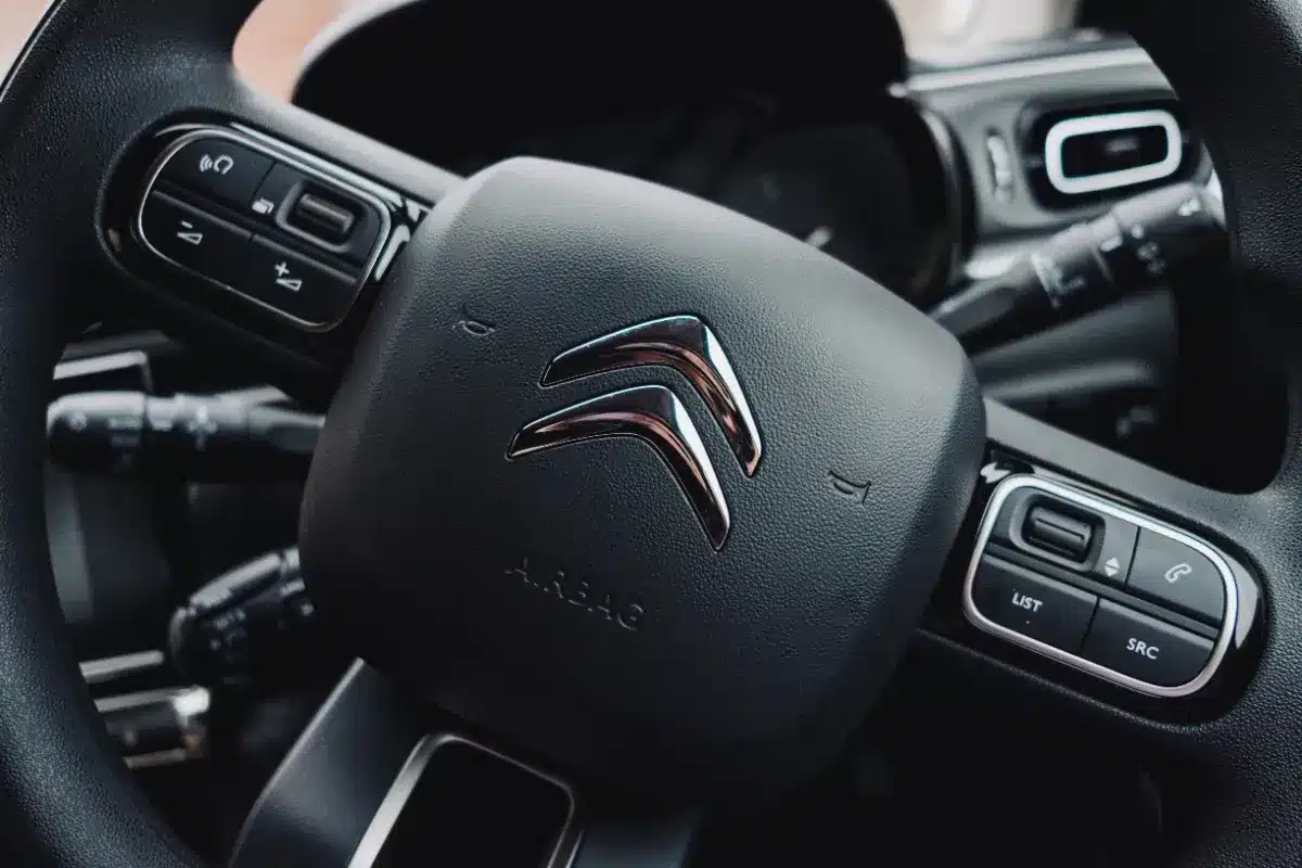 Citroën contraint de rappeler en urgence des milliers de véhicules à cause d’un bug invisible