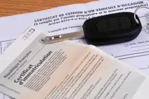 Acheter des plaques en secret : cette pratique risquée qui explose en France