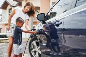 Les voitures électriques trop bruyantes ? L’Europe serre (enfin) la vis