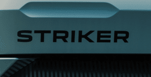 Dacia prépare le Striker, un nouveau crossover familial plus grand que le Bigster. Dimensions, positionnement, équipements et ambitions : voici ce que l’on sait déjà.