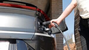 voitures-electriques-ventes-France-carburants