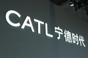 CATL promet 1 500 km avec une seule charge : les constructeurs européens n'ont plus que 2 ans pour réagir, et certains n'y croient pas