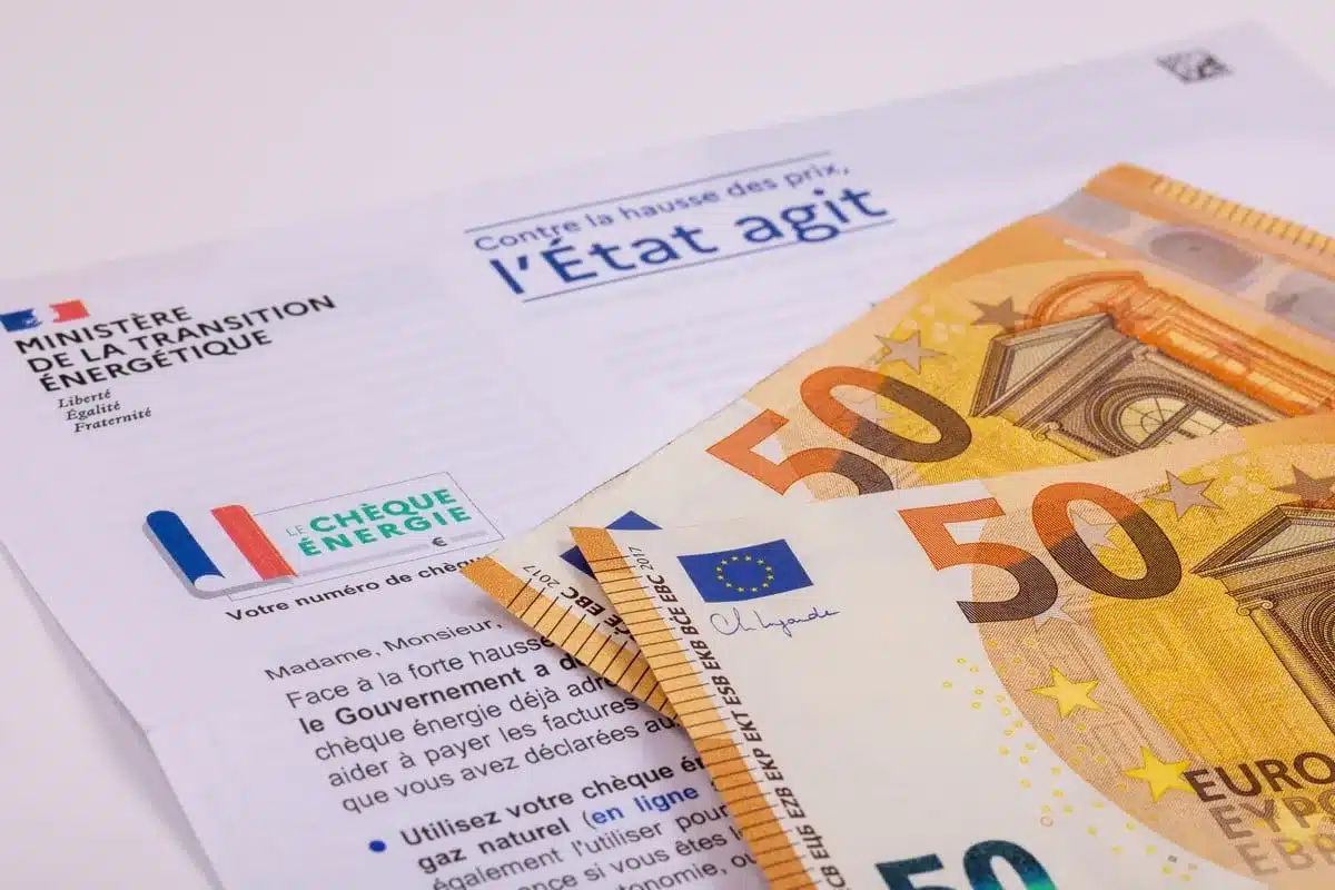 Plein de carburant : peut-on le payer avec le chèque énergie ? La réponse