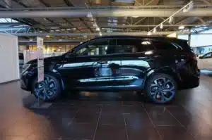 La Poste vend désormais des voitures en guichet : comment il a signé entre deux colis pour une citadine à prix cassé