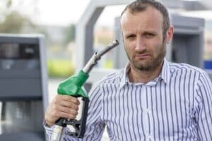 Le Carburant Est Trop Cher Le Patron Des Magasins U Demande Un Effort Aux Petrolier