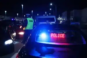 Mauvaise nouvelle pour les automobilistes allemands : un simple autocollant rouge sur votre voiture annonce une amende pouvant atteindre 100 000 euros