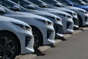 Pourquoi Stellantis ressuscite le moteur diesel que l'Europe voulait tuer, et ce que ça change pour les automobilistes qui hésitent encore